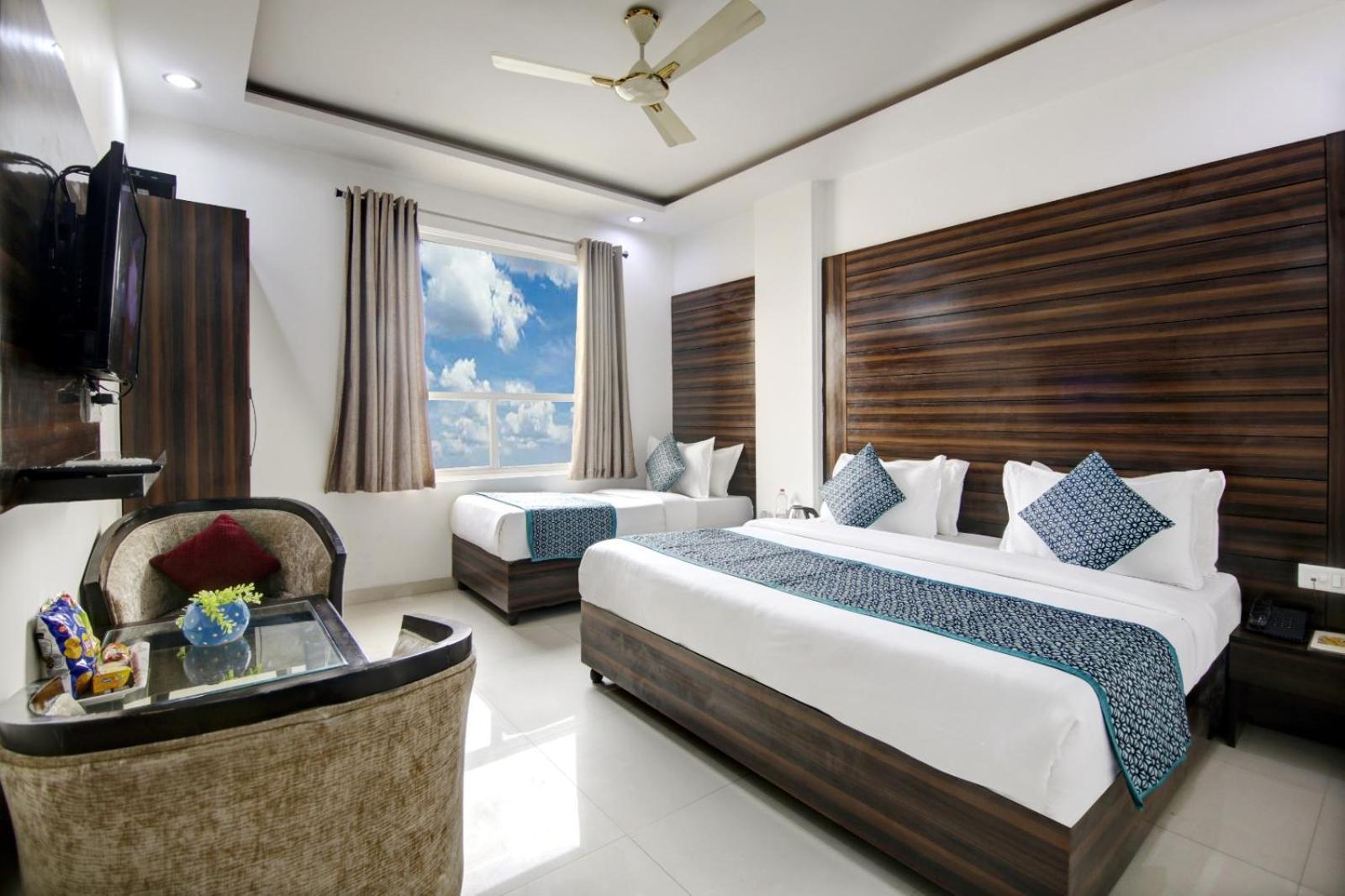 Hotel Devrana Delhi Airport New Delhi Exterior photo