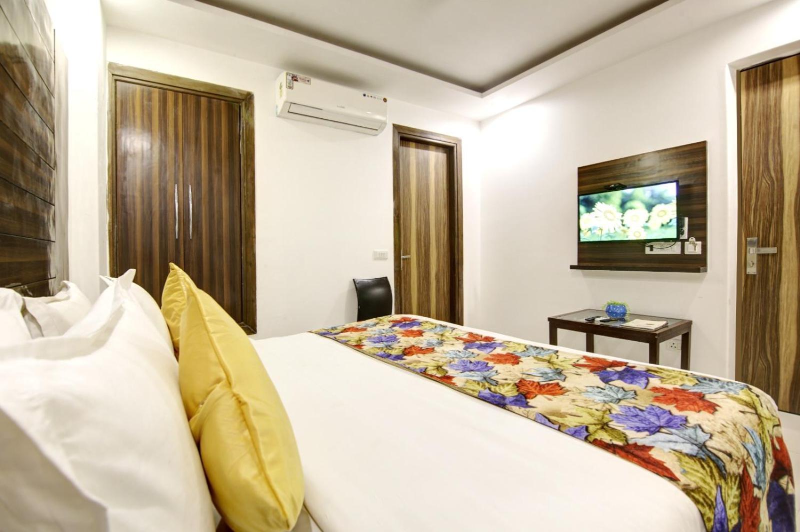 Hotel Devrana Delhi Airport New Delhi Exterior photo