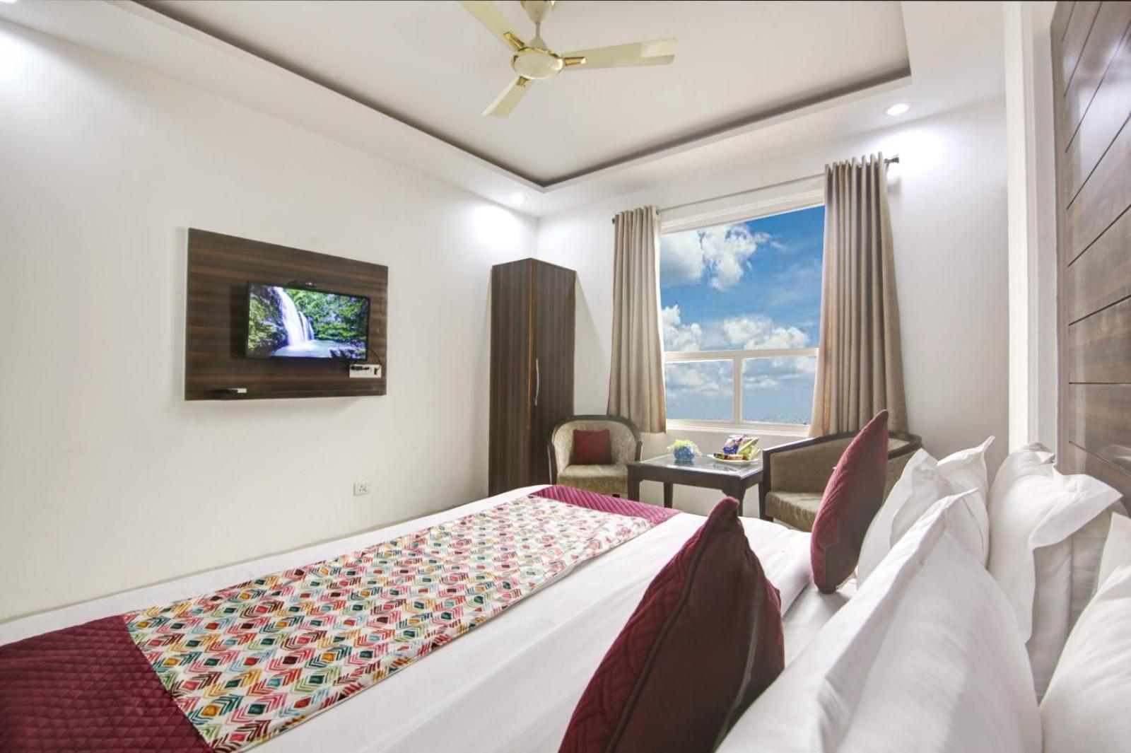 Hotel Devrana Delhi Airport New Delhi Exterior photo